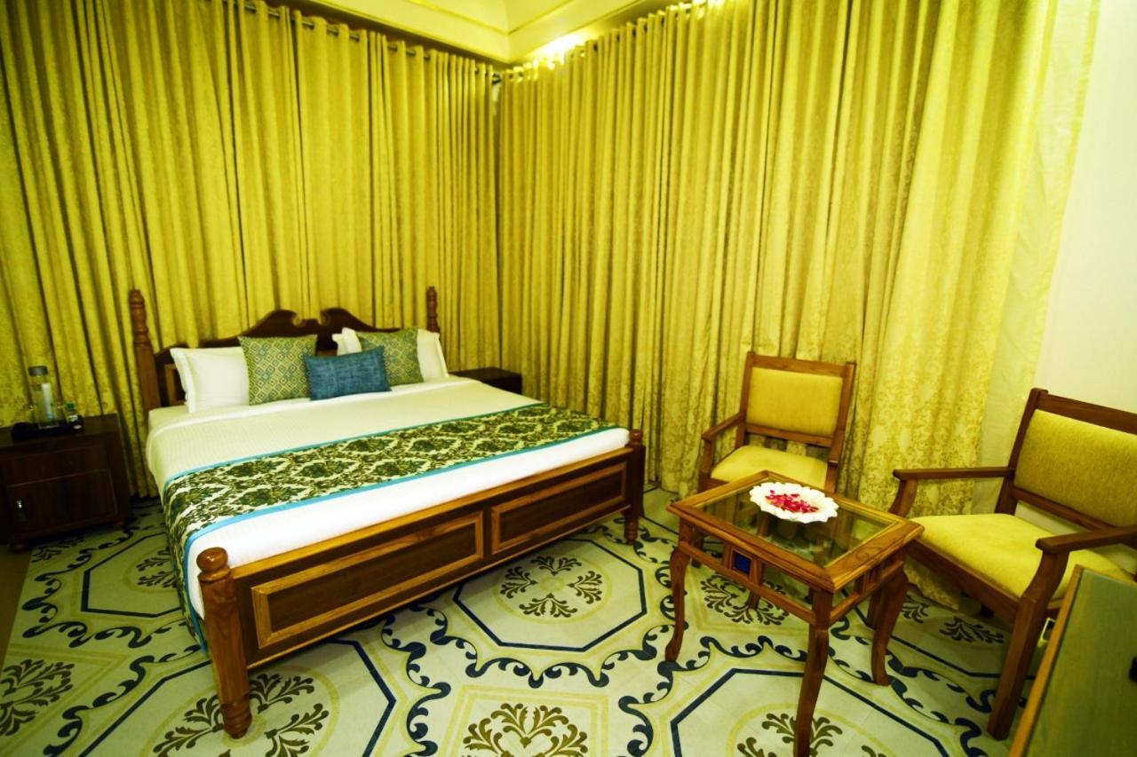 R Chandra'S Palace By Inspira Chomu Esterno foto